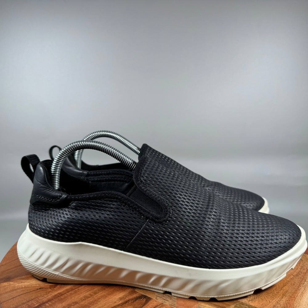 ECCO ST.1 Womens Black Leather Slip On Sneakers EU 40 US 9-9.5 83493351052